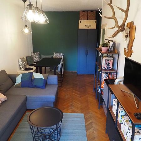 Cozy Apartment Near Tram Station ซาเกร็บ ภายนอก รูปภาพ